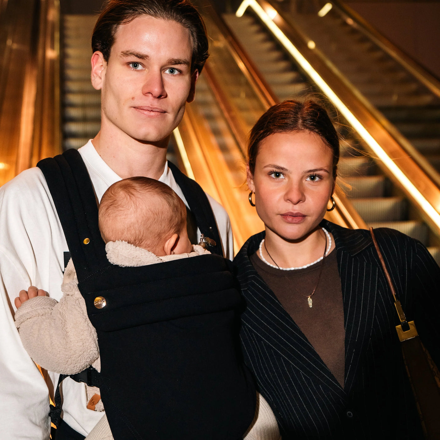 Baby carrier - Bonding
