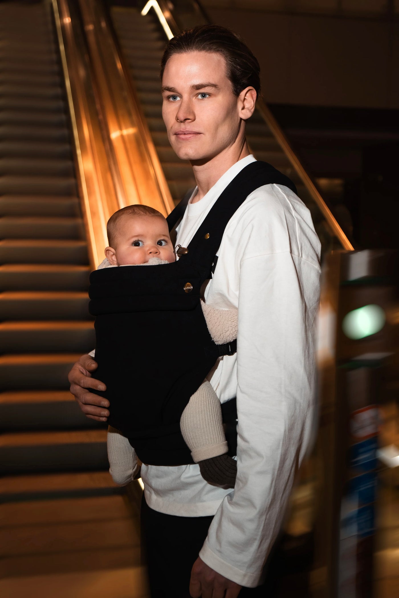 Baby carrier - Bonding